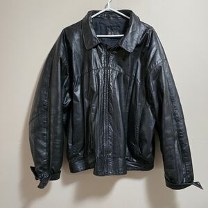 Vintage Mario Delfino 100% leather jacket color black